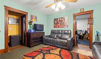 51 Oakland Ave, Cranston, RI 02910