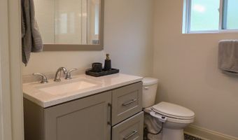 526 Academy St, Bainbridge, GA 39819