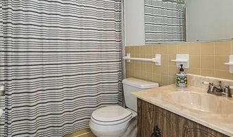 716 Reinke Rd, Ballwin, MO 63021