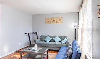 2163 Hemlock Dr, Ann Arbor, MI 48108