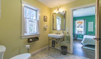 29 Dashney Rd, Burke, VT 05832
