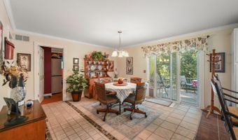 107 Farrar Dr, Aurora, IN 47001