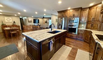 814 S Park St, Aberdeen, SD 57401