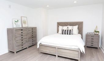 1742 FLEET St 303, Baltimore, MD 21231