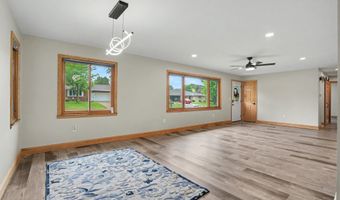 2416 Maplewood Dr, Asbury, IA 52002