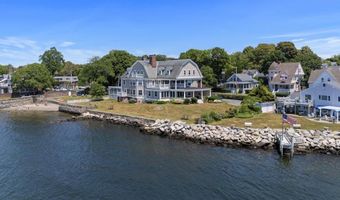 217 Hope St 1, Bristol, RI 02809