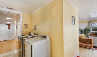 806 E Ave E, Alpine, TX 79830