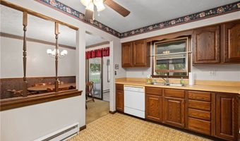 536 Fieldstone Dr, Amherst, OH 44001