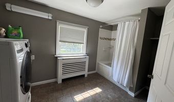 110 Highland Ave Right, Attleboro, MA 02703