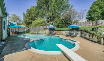 7306 WAYNE Dr, Annandale, VA 22003