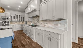 4414 S 87th Pl, Bentonville, AR 72713