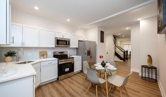 2033 N BENTALOU St, Baltimore, MD 21216
