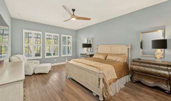 6951 CRESTPOINT Dr, Apollo Beach, FL 33572