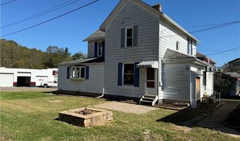 572 W Main St, Adena, OH 43901
