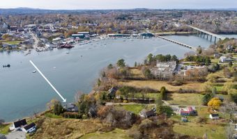 12 Ashley Dr, Belfast, ME 04915