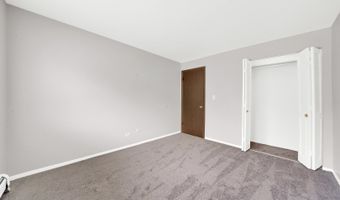 239 N Mill Rd 217, Addison, IL 60101