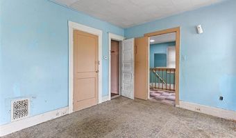 5839 McMillan St, Allen Park, MI 48209