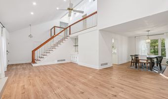 10630 Timberstone Rd, Alpharetta, GA 30022