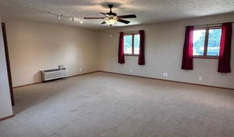 128 Mark St, Aurora, NE 68818