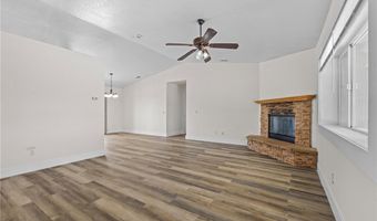 22225 Standing Rock Ave, Apple Valley, CA 92307