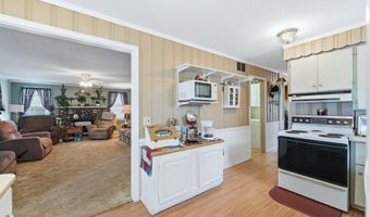 2948 E Skinner Lake N Dr, Albion, IN 46701