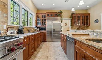 1026 Essex St, Bangor, ME 04401