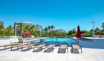 3675 N Country Club Dr 2302, Aventura, FL 33180