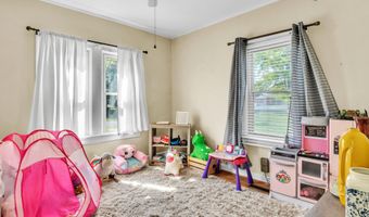 109 5th St SE, Aliceville, AL 35442