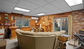 550 Twin Brook Ln, Coventry, RI 02816