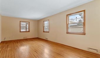 718 Jackson St, Anoka, MN 55303