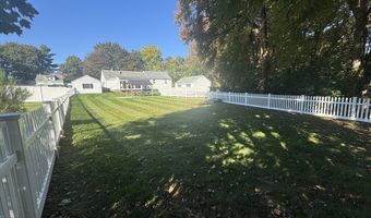 41 Mansion St, Bellingham, MA 02019