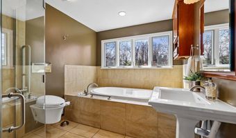 5735 BRADLEY Blvd, Bethesda, MD 20814