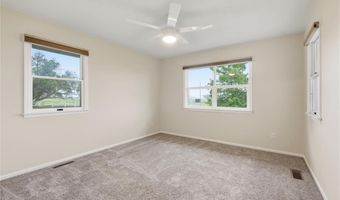 17341 N 158th St, Basehor, KS 66007