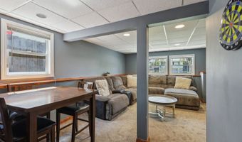 277 Sunset Ln, Antioch, IL 60002