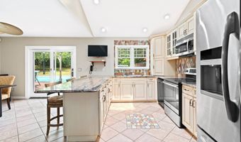 63 SCRIMSHAW Ln, Amagansett, NY 11930