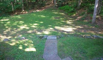43 Camelot Dr, Bedford, NH 03110