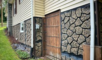 326 Park Ave, Appalachia, VA 24216