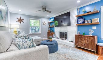 813 Lakeshore, Berkeley Lake, GA 30096