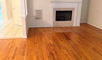 63 TROTTERS Ln 63, Allendale, NJ 07401