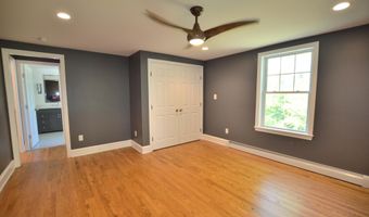 14 HILLSIDE Rd, Claymont, DE 19703