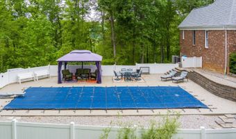 45 Edgewater Dr, Albany, KY 42602