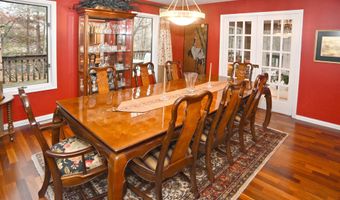 105 S Merrivale Ave, Beverly Shores, IN 46301