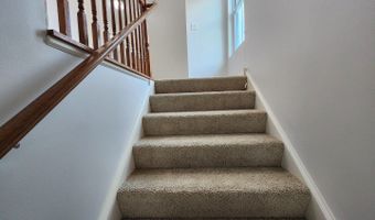 208 W HYDE St, Arlington Heights, IL 60005
