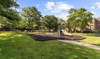 16 SILVERWOOD Cir #2, Annapolis, MD 21403