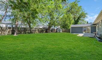 136 Pacific Ave, Beachwood, NJ 08722