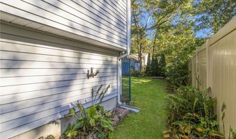 24 Seneca St, Coventry, RI 02816