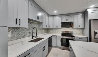 1025 APOLLO BEACH Blvd 1, Apollo Beach, FL 33572