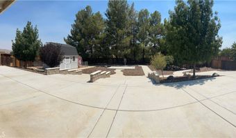13405 Applewood Rd, Apple Valley, CA 92308