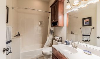704 ANASAZI Dr, Aztec, NM 87410