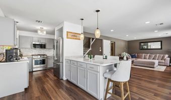 56 Marlin Ct, Bayville, NJ 08721